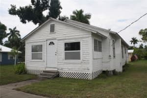 702 OLYMPIA AVENUE, PUNTA GORDA, FL 33950 - MLS#MFRC7497792