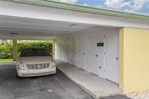 942 CAPRI ISLES BOULEVARD, VENICE, FL 34292 Sold 11/15/24