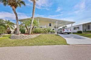 2100 KINGS HIGHWAY, PORT CHARLOTTE, FL 33980 Sold 05/23/25