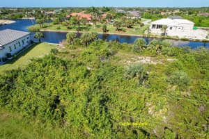 9498 BLUEGILL CIRCLE, PORT CHARLOTTE, FL 33981 Sold 04/14/25