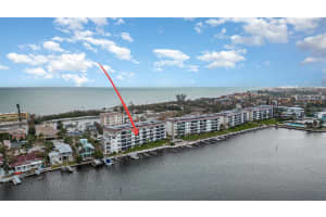 9011 MIDNIGHT PASS ROAD, SARASOTA, FL 34242 - MLS#MFRC7499000