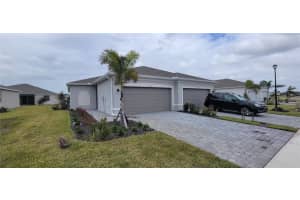 8716 Saint Kitts Cir, ENGLEWOOD