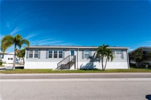 2 Den Helder Ave, PUNTA GORDA