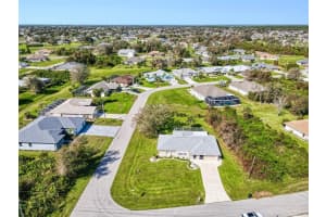 327 GOIANA STREET, PUNTA GORDA, FL 33983 Sold 01/03/25