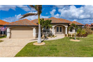 2736 Magdalina Dr, PUNTA GORDA
