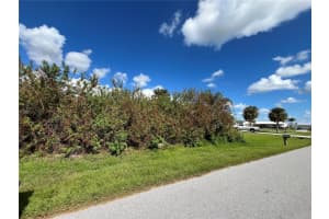520 FENTON AVENUE, PORT CHARLOTTE, FL 33952 - MLS#MFRC7500280