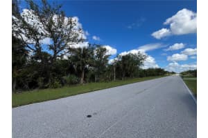 17174 EDGEWATER DRIVE, PORT CHARLOTTE, FL 33948 - MLS#MFRC7500282