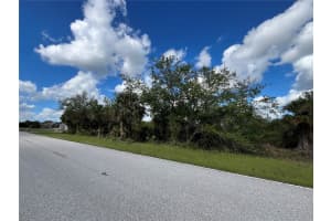 17174 EDGEWATER DRIVE, PORT CHARLOTTE, FL 33948 - MLS#MFRC7500282