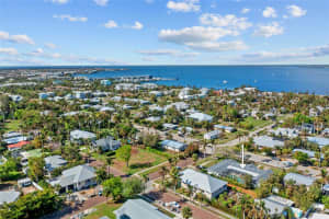 625 OLYMPIA AVENUE, PUNTA GORDA, FL 33950 Sold 03/24/25