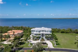4601 GRASSY POINT BOULEVARD, PORT CHARLOTTE, FL 33952 - MLS#MFRC7500446