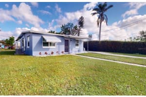 8302 AERO AVENUE, NORTH PORT, FL 34287 Sold 03/27/25