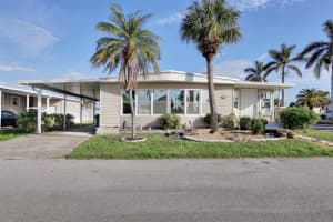 2100 KINGS HIGHWAY, PORT CHARLOTTE, FL 33980 Sold 05/21/25