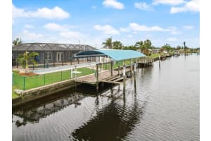 541 LINDLEY TERRACE, PORT CHARLOTTE, FL 33952 Sold 04/11/25