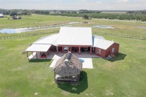 42 Clubhouse Rd, VENUS