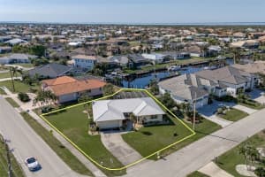 2501 Rio Largo Ct, PUNTA GORDA