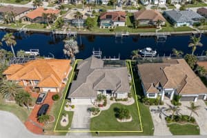 566 PORT BENDRES DRIVE, PUNTA GORDA, FL 33950 Sold 08/27/25
