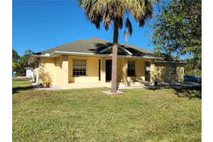 12070 SURREY AVE, PORT CHARLOTTE, FL 33981 Sold 04/02/25