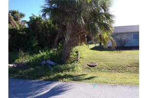 641 NORWOOD STREET, PORT CHARLOTTE, FL 33952 - MLS#MFRC7501325