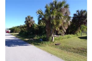 641 NORWOOD STREET, PORT CHARLOTTE, FL 33952 - MLS#MFRC7501325