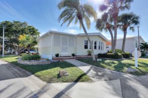 2100 KINGS HIGHWAY, PORT CHARLOTTE, FL 33980 Sold 03/24/25