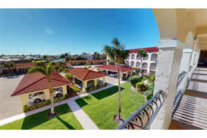 1 Colony Point Dr #16c, PUNTA GORDA