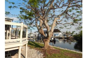37 ROTTERDAM, PUNTA GORDA, FL 33950 Sold 04/04/25