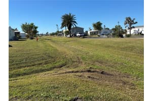 7381 PETULA AVE, PORT CHARLOTTE, FL 33981 - MLS#MFRC7501770