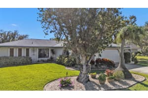 1542 YORKSHIRE STREET, PORT CHARLOTTE, FL 33952 Sold 01/11/25