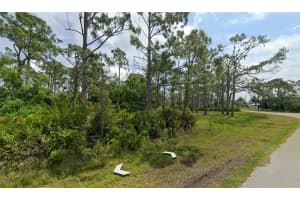13474 HOPEWELL AVENUE, PORT CHARLOTTE, FL 33981 Sold 05/03/25