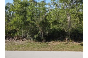 12421 MINNESOTA AVENUE, PUNTA GORDA, FL 33955 Sold 10/31/25