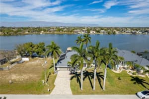 243 6TH STREET, CAPE CORAL, FL 33990 Sold 04/26/25