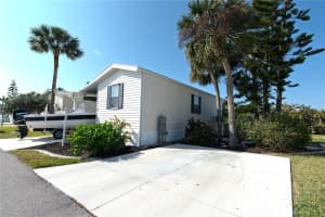 9 Holland Dr, PUNTA GORDA