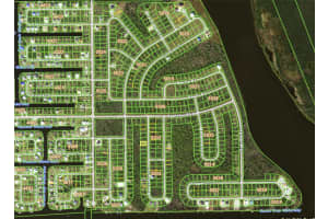 10806 KEARSARGE CIRCLE, PORT CHARLOTTE, FL 33981 Sold 02/14/25
