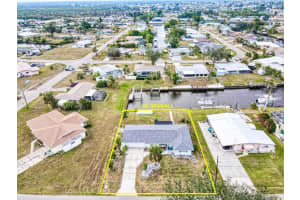 148 Salem Ave Nw, PORT CHARLOTTE