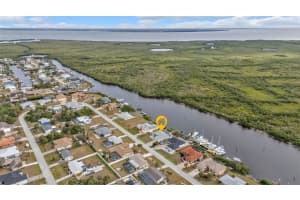 18794 AYRSHIRE CIRCLE, PORT CHARLOTTE, FL 33948 Sold 04/30/25