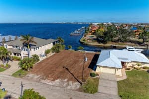 2181 PALM TREE DRIVE, PUNTA GORDA, FL 33950 - MLS#MFRC7503793