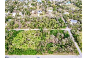 2112 MYRTLE AVENUE, PUNTA GORDA, FL 33950 - MLS#MFRC7503889