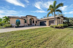 1041 Harbour Park Ct, PUNTA GORDA