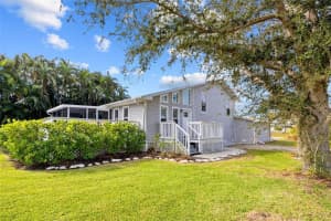 5425 Marina Dr, BOKEELIA