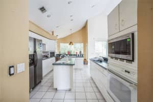 388 HAMPTON HILLS COURT, DEBARY, FL 32713 Sold 03/19/25