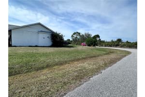 10375 BAYBRIAR AVENUE, ENGLEWOOD, FL 34224 Sold 04/22/25