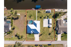 1052 EPPINGER DRIVE, PORT CHARLOTTE, FL 33953 - MLS#MFRC7504519