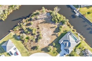 14362 PORT HURON AVENUE, PORT CHARLOTTE, FL 33981 Sold 09/11/25