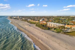 908 GOLDEN BEACH BOULEVARD, VENICE, FL 34285 Sold 04/28/25