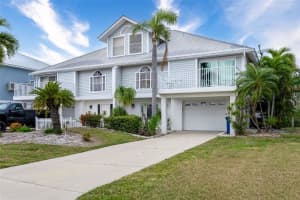 12130 SIESTA DRIVE, FORT MYERS BEACH, FL 33931 - MLS#MFRC7505669