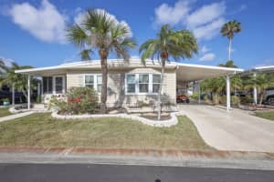 2100 Kings Hwy #305, PORT CHARLOTTE