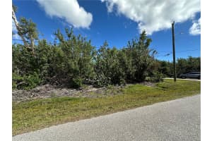 4315 GARDEN ROAD, PORT CHARLOTTE, FL 33953 - MLS#MFRC7505870