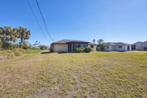 19874 MIDWAY BOULEVARD, PORT CHARLOTTE, FL 33948 Sold 04/09/25