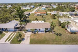 586 SKYLARK LANE, PORT CHARLOTTE, FL 33952 Sold 05/20/25