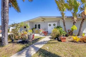 301 PALMETTO DRIVE, PORT CHARLOTTE, FL 33952 - MLS#MFRC7506774
